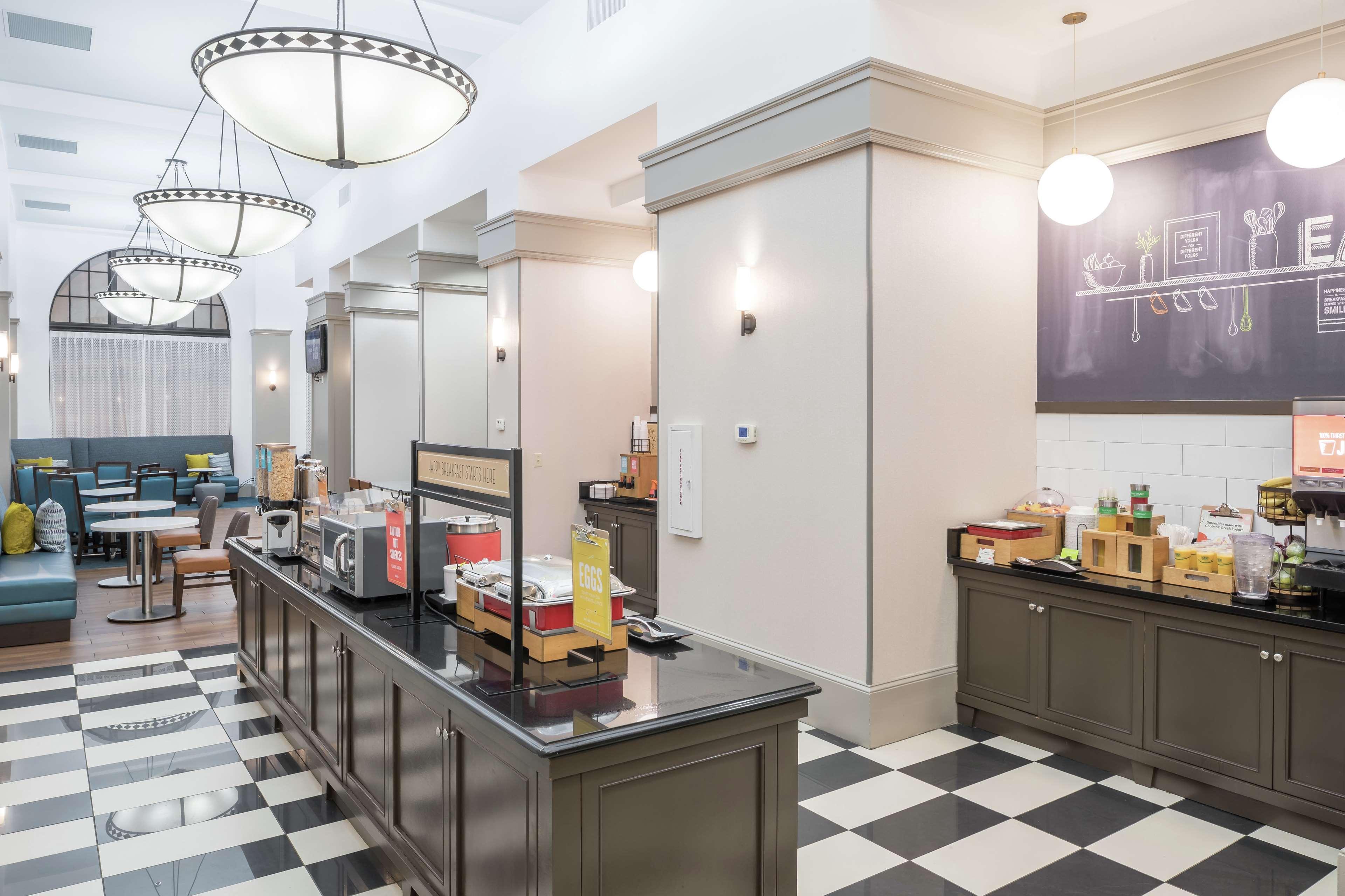 Hampton Inn & Suites Atlanta-Downtown מראה חיצוני תמונה