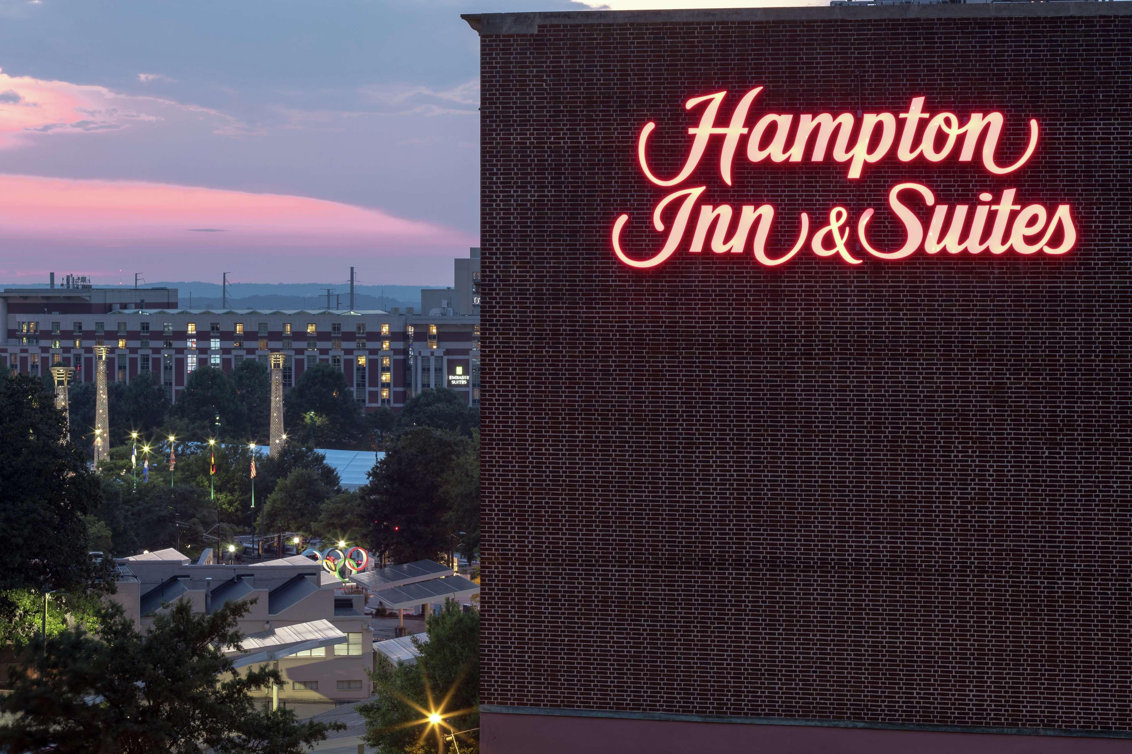 Hampton Inn & Suites Atlanta-Downtown מראה חיצוני תמונה